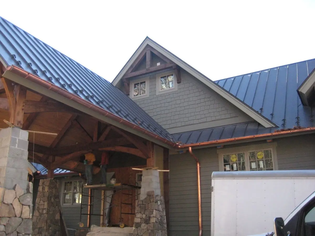 Craftsman Roofing team delivering quality roofing work in Toutle